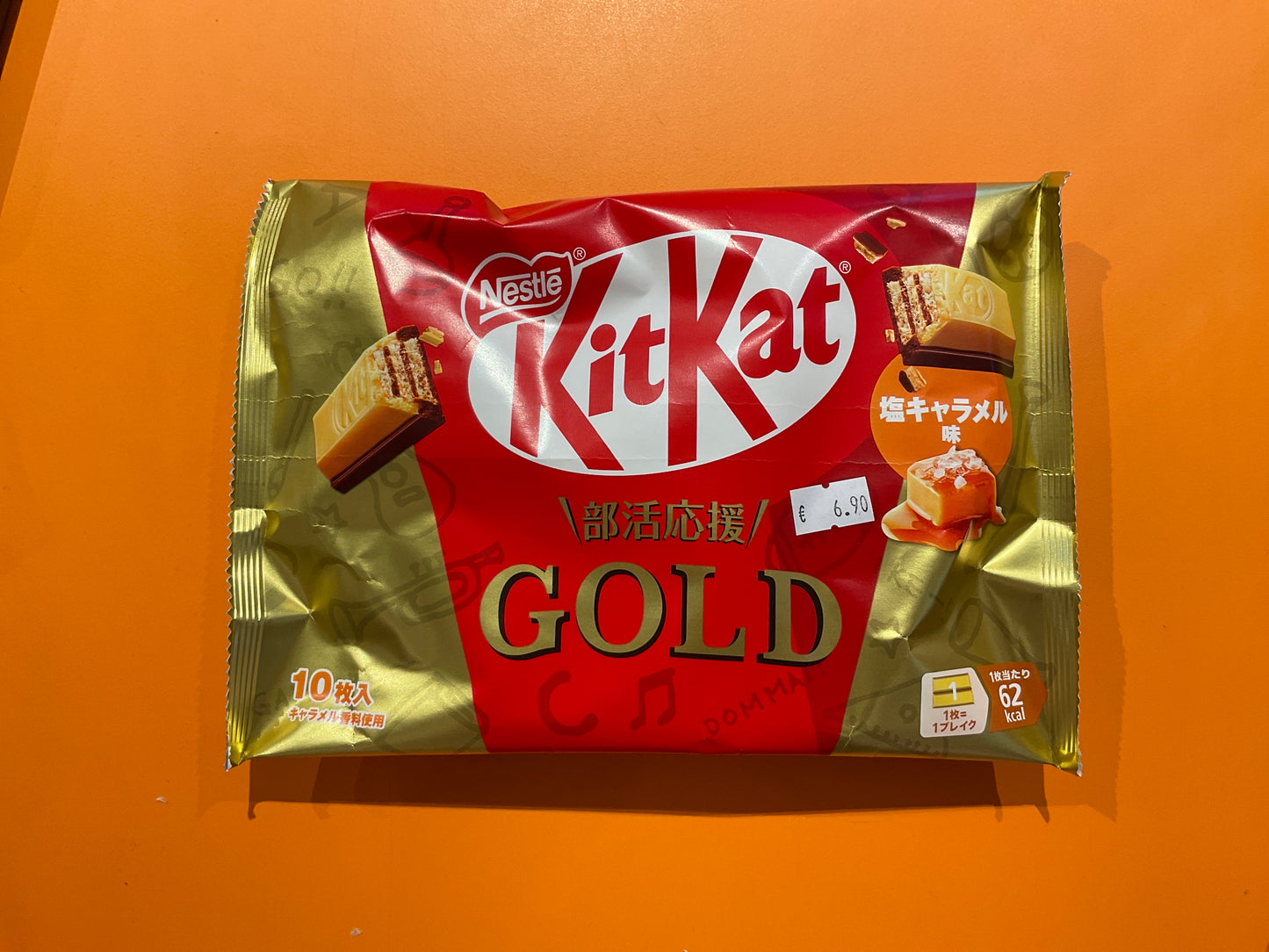 KitKat Mini Double Layered Gold Salty Caramel & Original