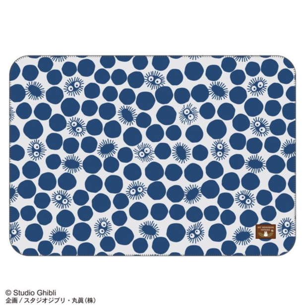 Mein Nachbar Totoro - Rußmännchen/ Susuwatari Silhouette - Decke (70 x 100 cm) - Marushin