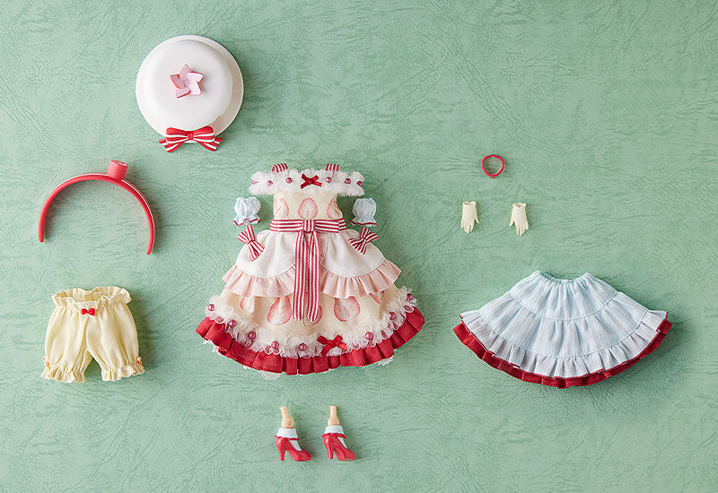Harmonia Humming Creator's Doll Puppe Fraisier Designed by Erimo 23 cm